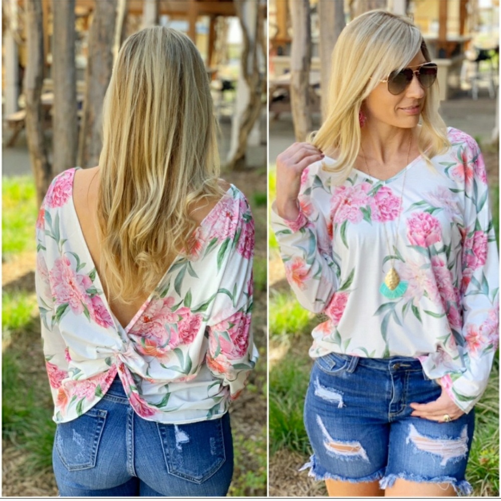 Floral Twisted Knot Top - Picture 2 of 3